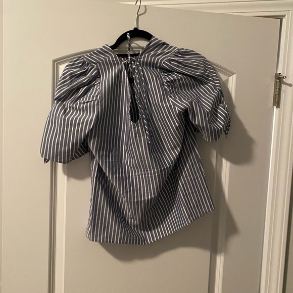 Super cute summery blouse - Picture 2 of 3